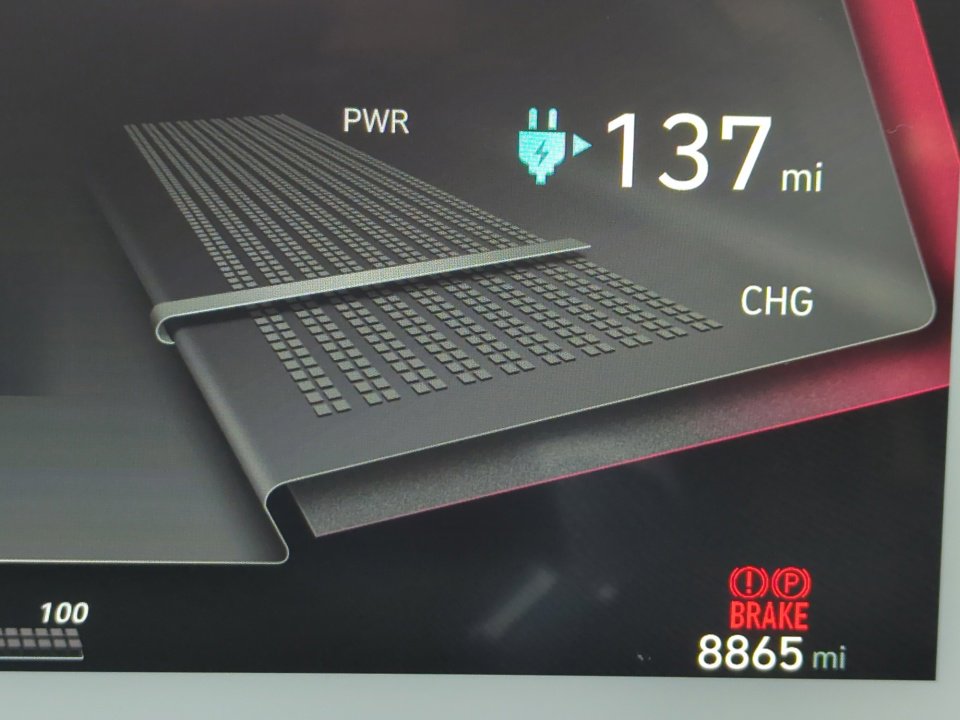 Certified 2024 Hyundai Ioniq 5 SE image 20