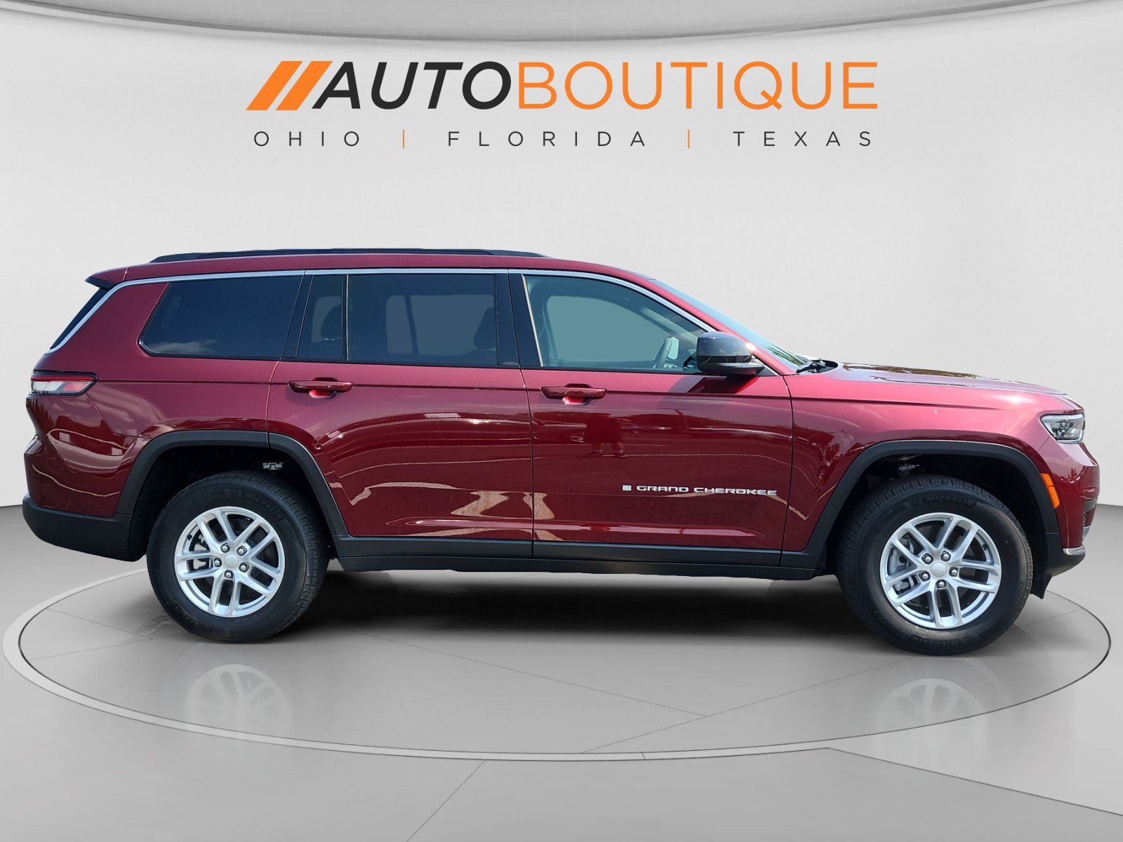 Used 2025 Jeep Grand Cherokee L Laredo w/ Luxury Tech Group I AWD/4WD image 7