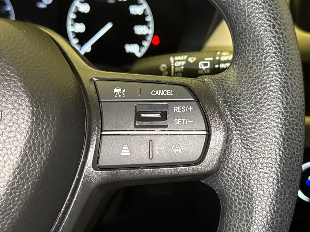 Certified 2025 Honda HR-V LX image 27