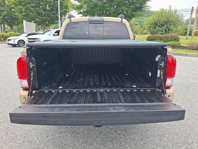 Certified 2017 Toyota Tacoma TRD Sport w/ Premium & Technology Package AWD/4WD image 33