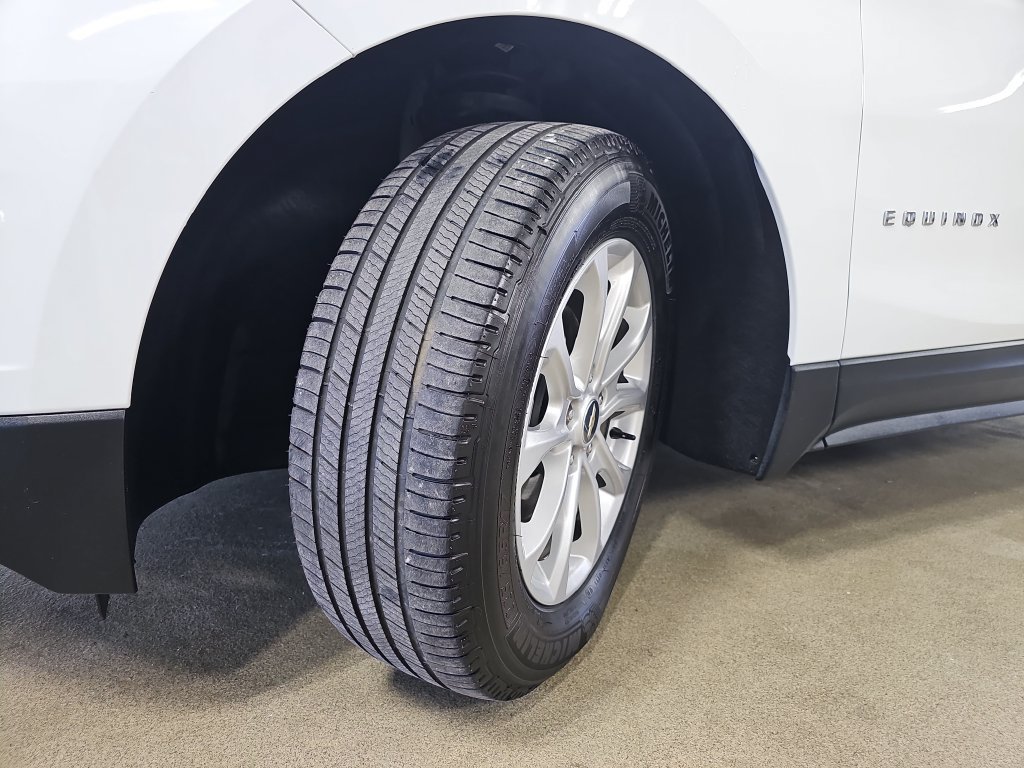 Used 2019 Chevrolet Equinox LT w/ Driver Convenience Package FWD image 38