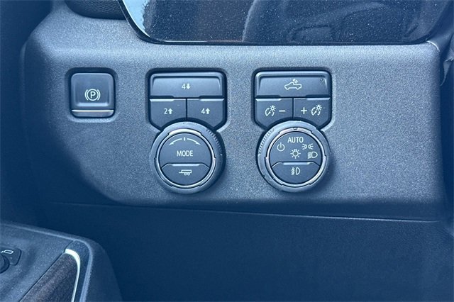 New 2025 Chevrolet Silverado 2500 LT w/ Convenience Package image 30