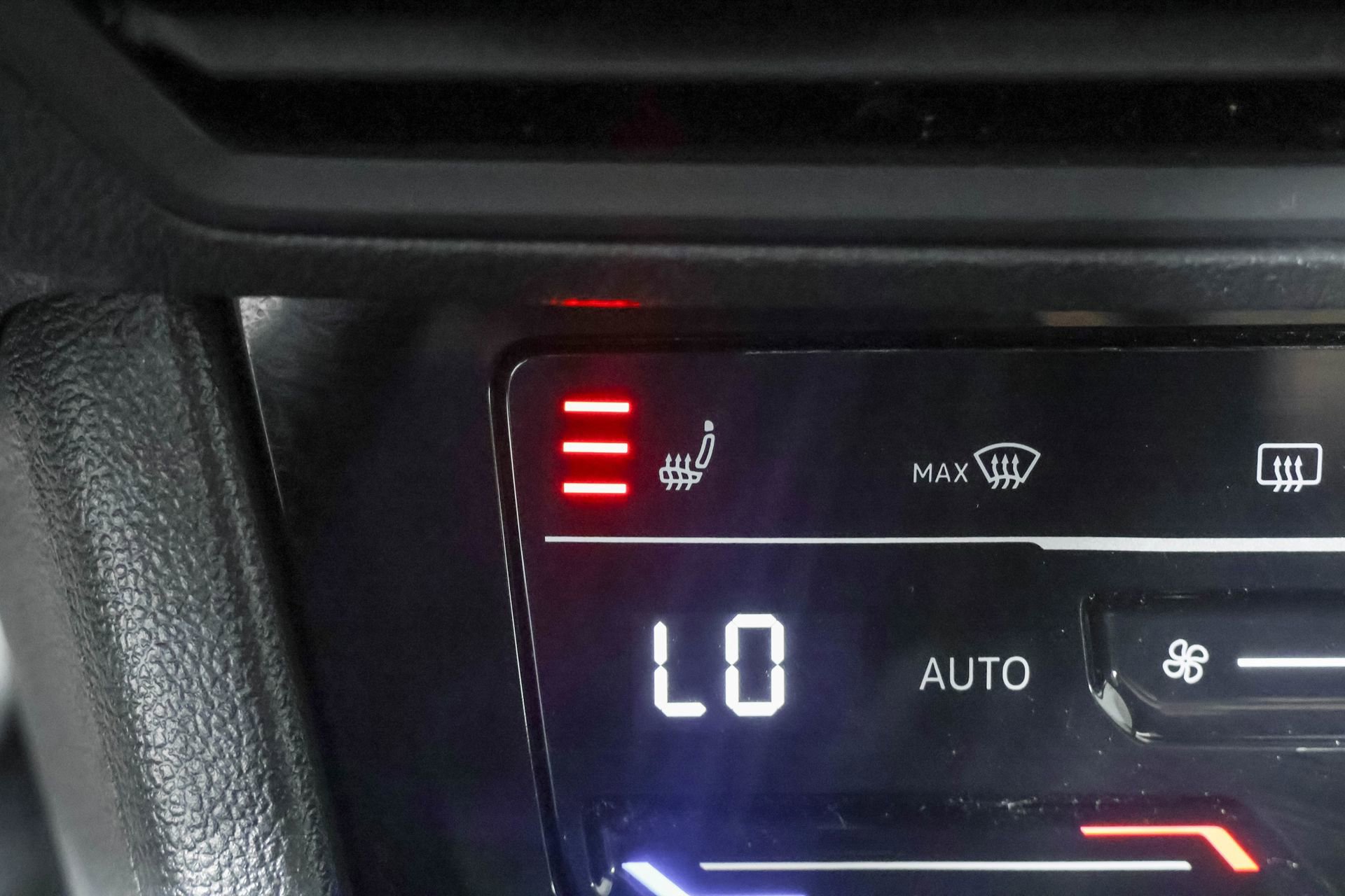 Used 2025 Volkswagen Jetta Sport FWD image 9