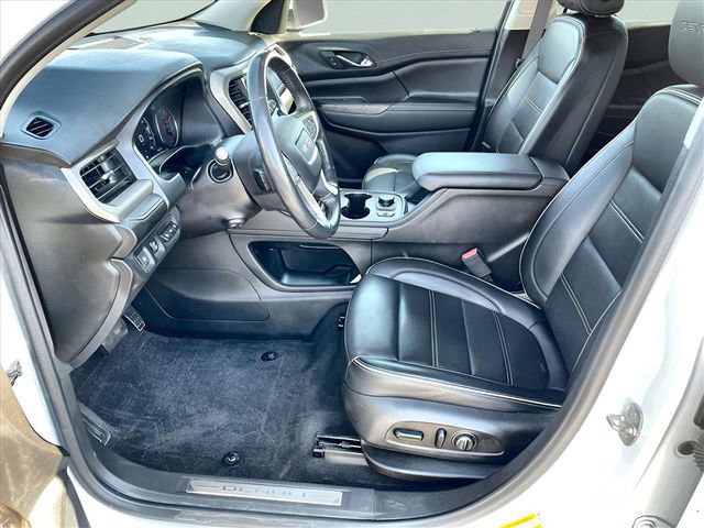 Used 2022 GMC Acadia Denali w/ Denali Ultimate Package image 10