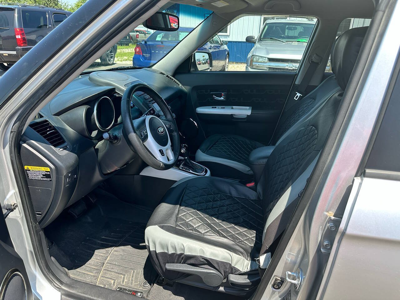 Used 2012 Kia Soul + FWD image 9