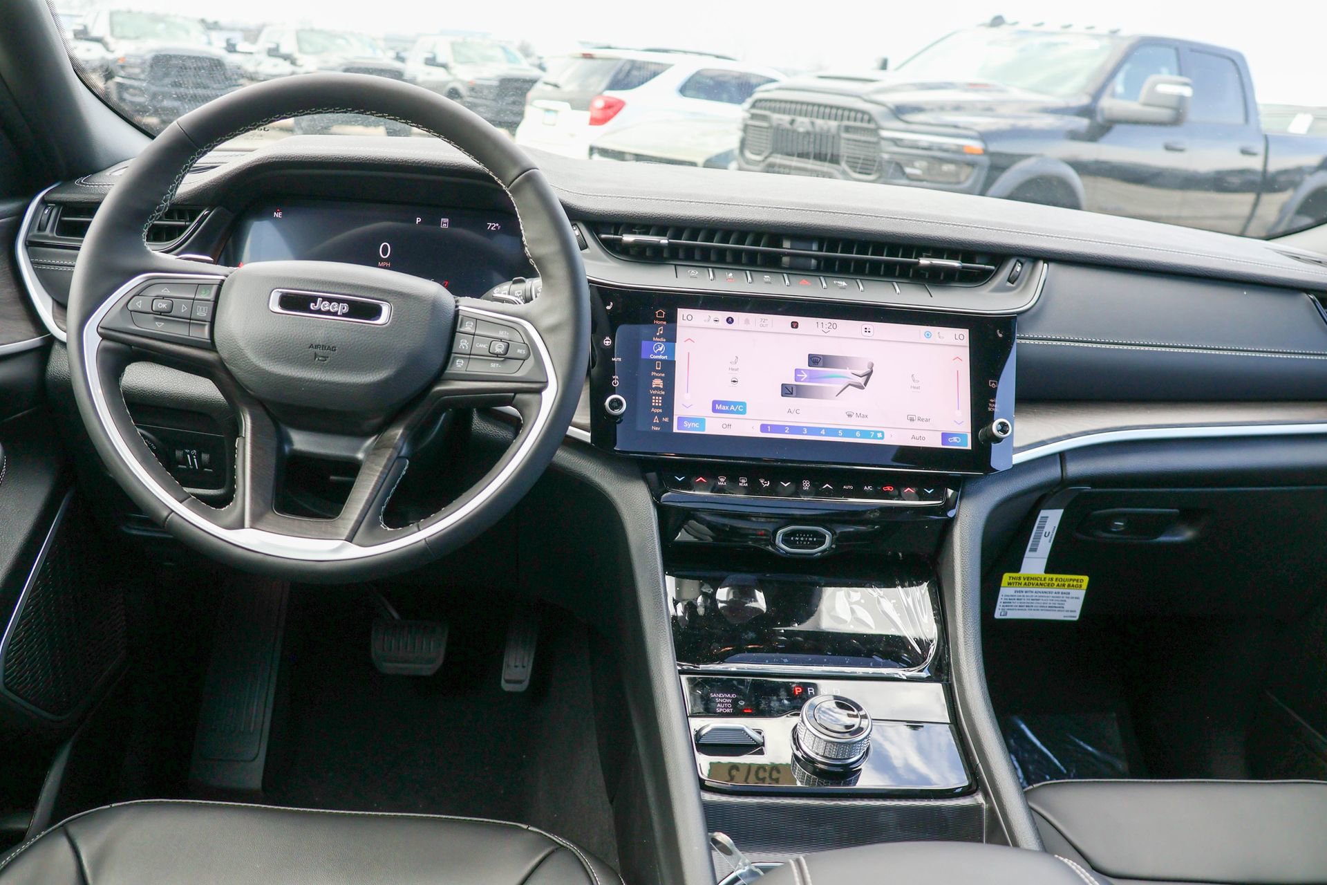 New 2026 Jeep Grand Cherokee Limited image 17