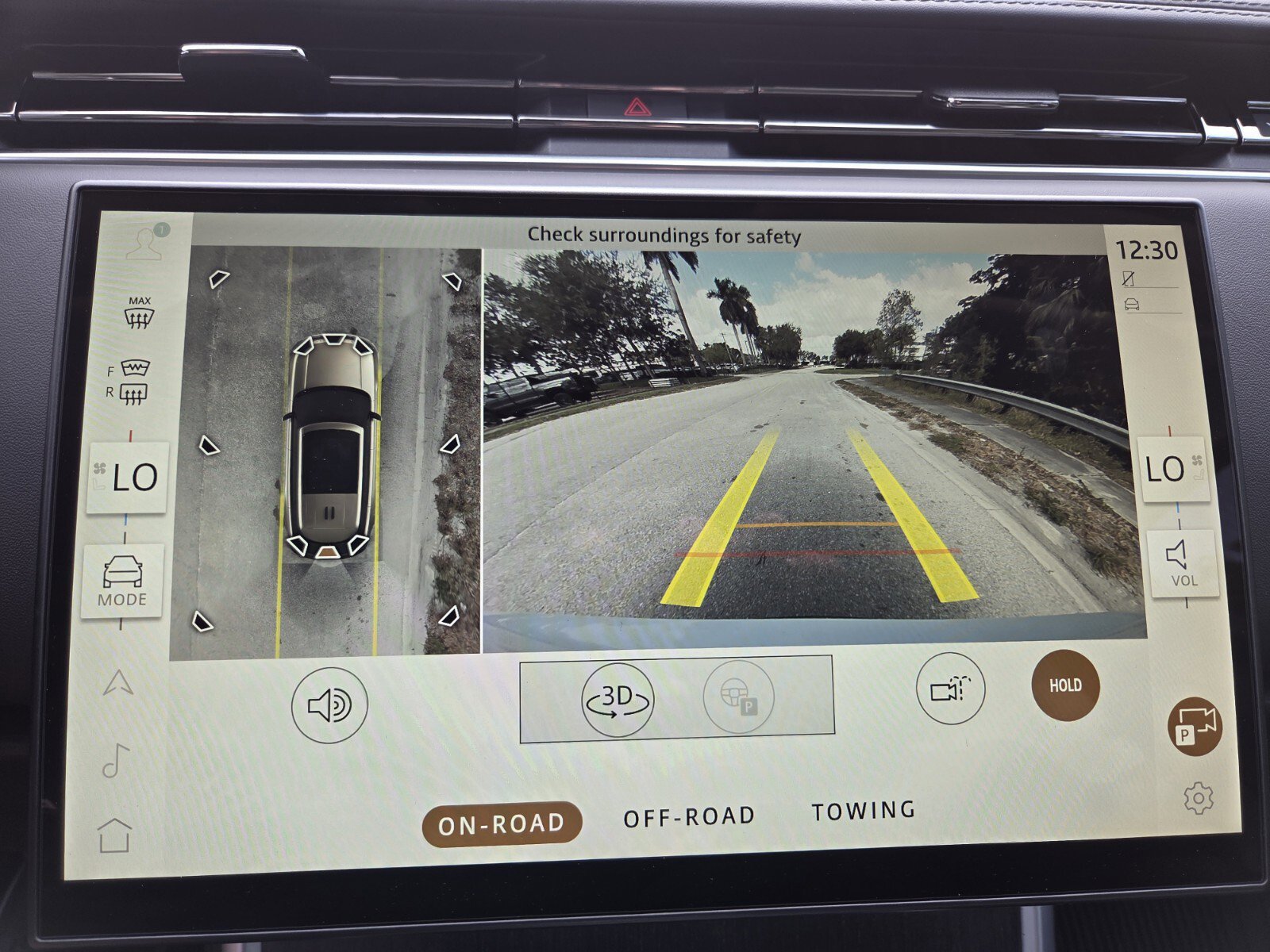 New 2025 Land Rover Range Rover Long Wheelbase SE image 18