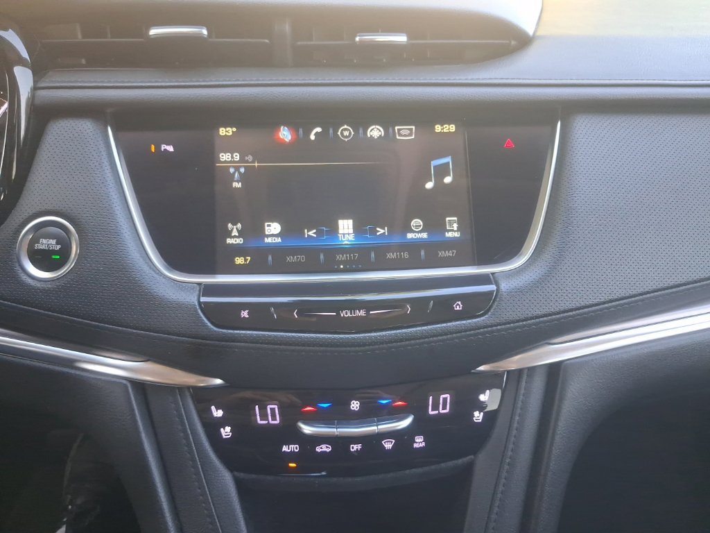 Used 2018 Cadillac XT5 Premium Luxury AWD/4WD image 29