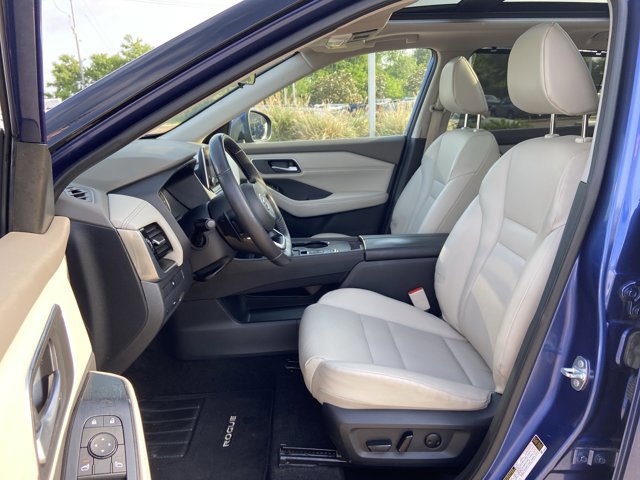 Used 2021 Nissan Rogue SV w/ Premium Package FWD image 34