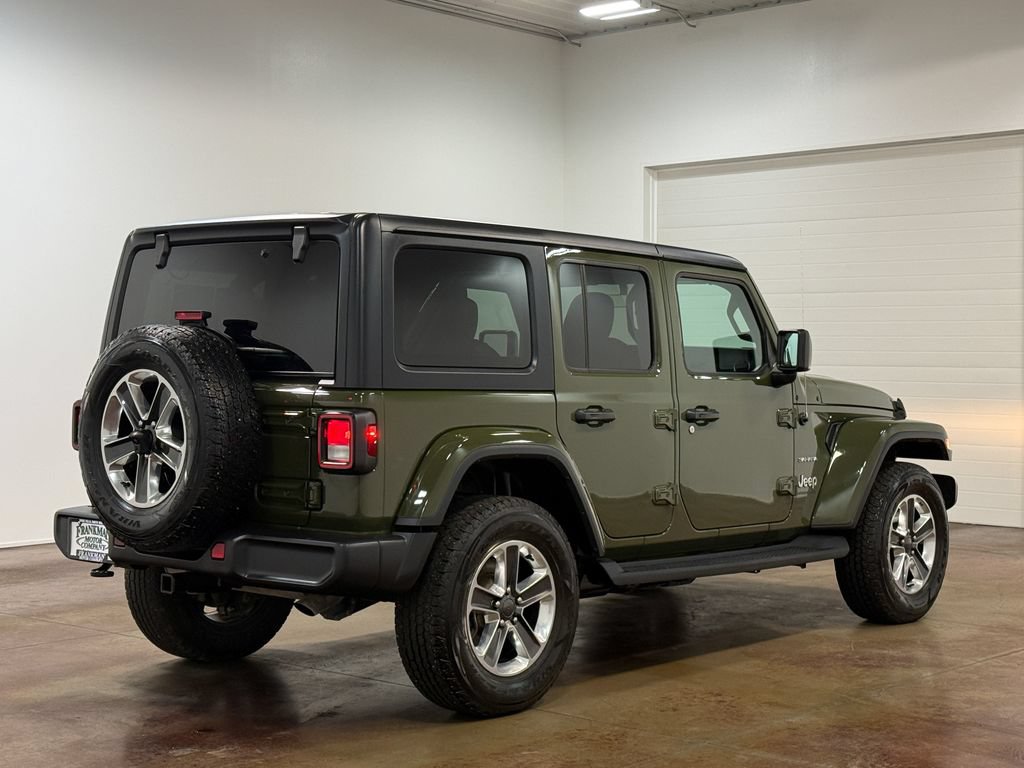 Used 2023 Jeep Wrangler Unlimited Sahara w/ Dual Top Group AWD/4WD image 4