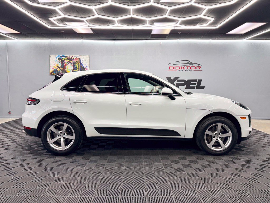 Used 2021 Porsche Macan AWD/4WD image 16
