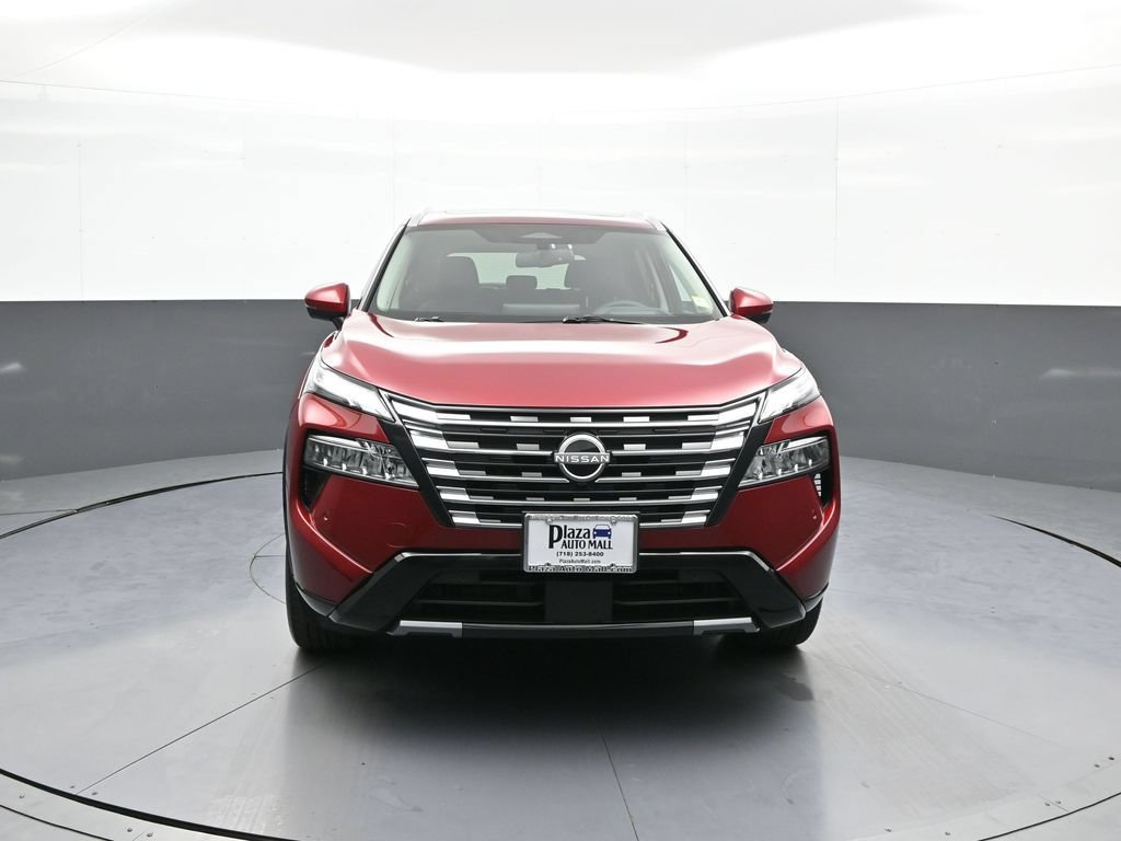 Used 2026 Nissan Rogue Platinum w/ Tech Package AWD/4WD image 2