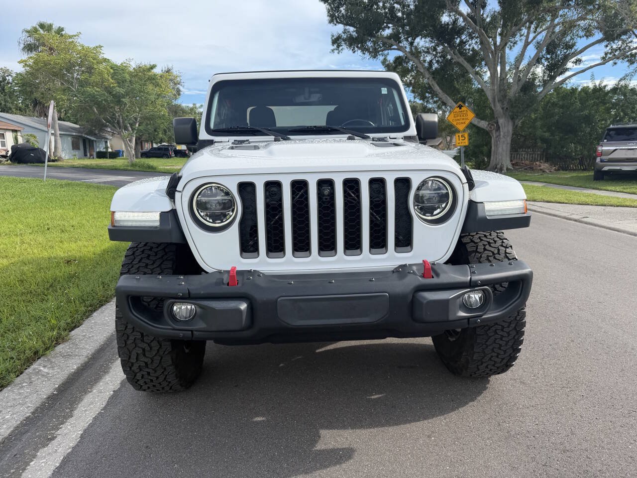 Used 2020 Jeep Gladiator Rubicon AWD/4WD image 3