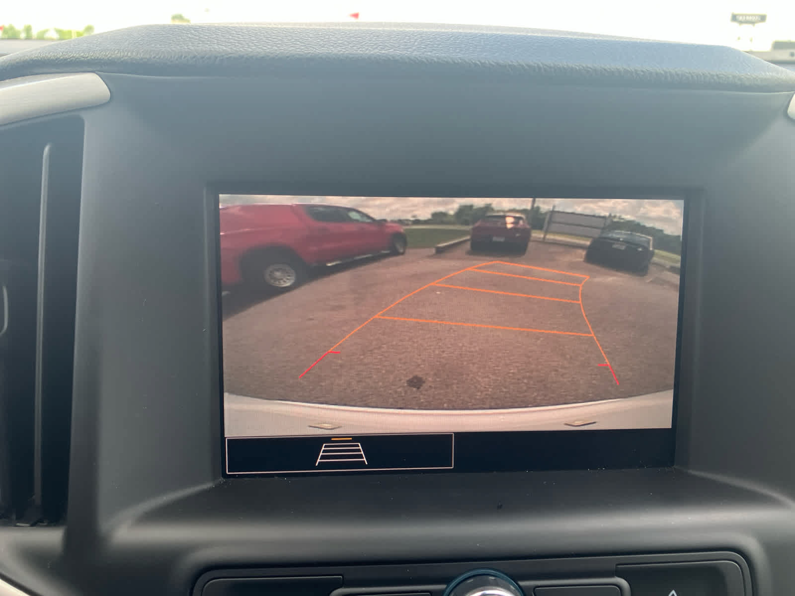 Used 2022 GMC Terrain SLE w/ Driver Convenience Package FWD image 21