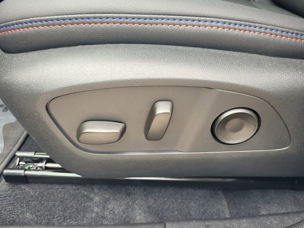 New 2026 Chevrolet Equinox EV RS FWD image 27