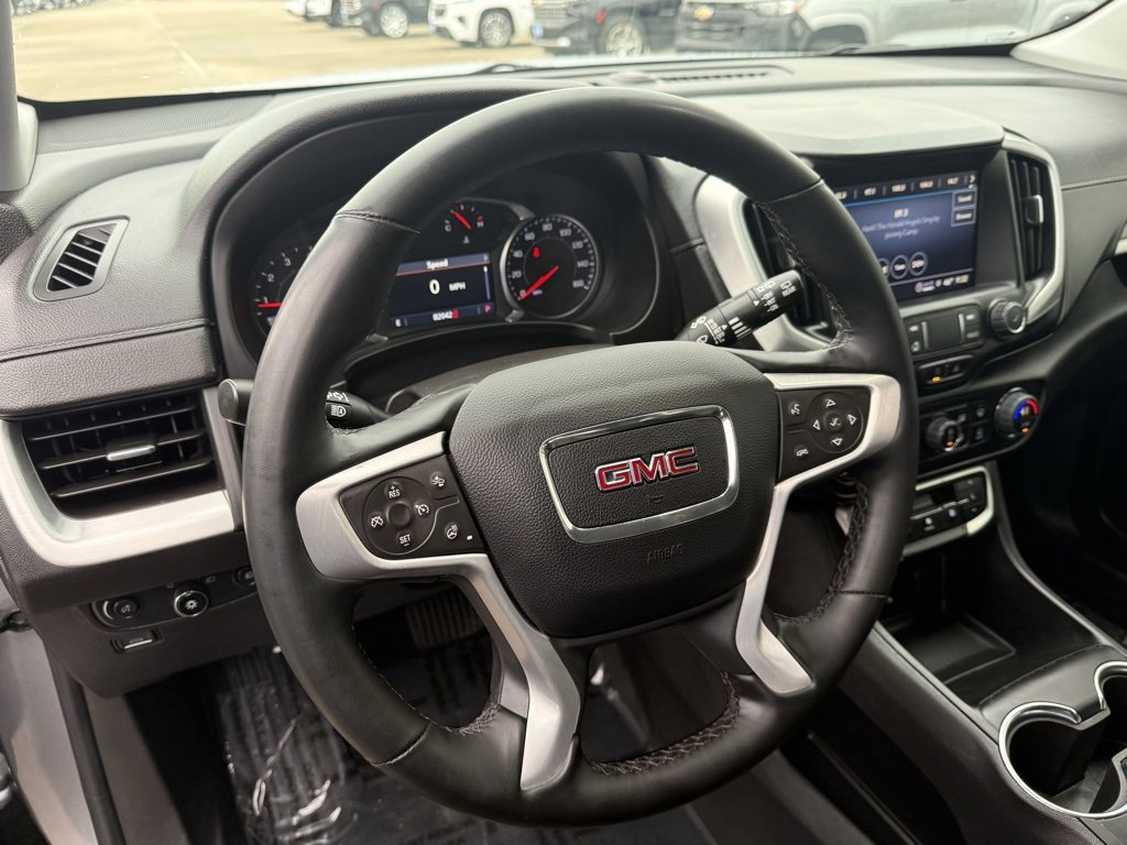 Used 2024 GMC Terrain SLT image 26