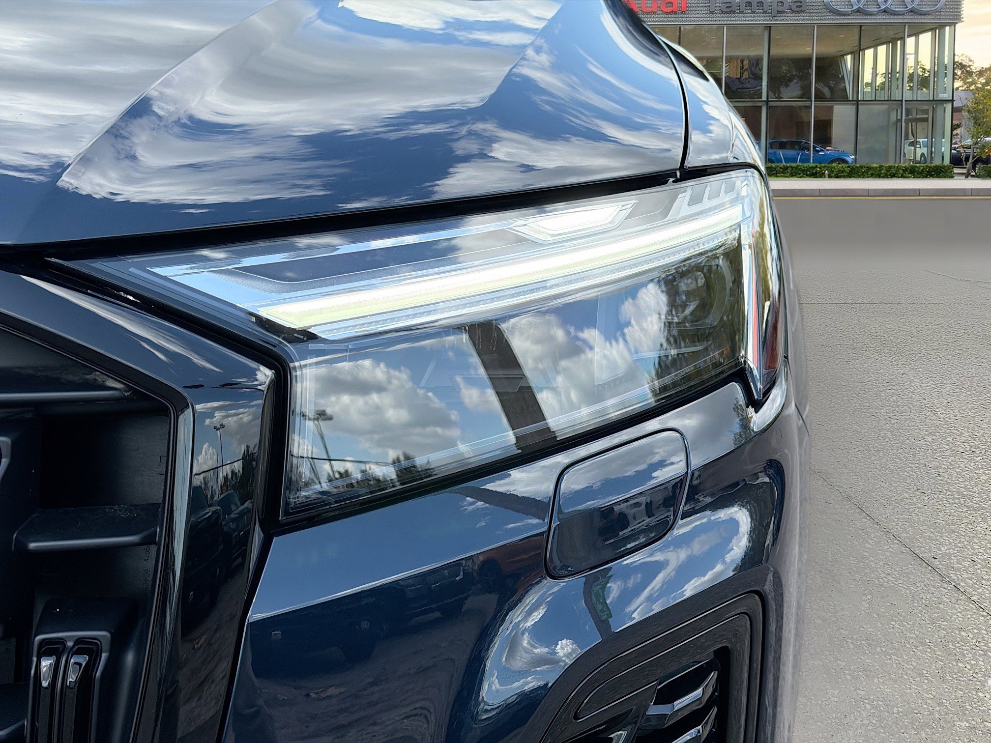 New 2026 Audi Q7 2.0T Premium image 9