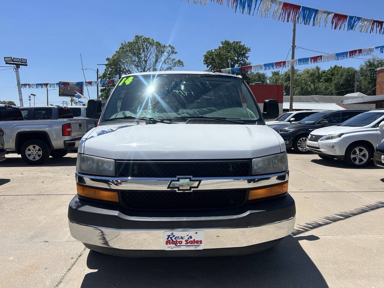 Used 2014 Chevrolet Express 1500 LT w/ LT Preferred Equipment Group RWD image 3