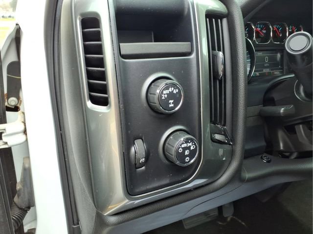 Used 2018 Chevrolet Silverado 1500 LT w/ All Star Edition AWD/4WD image 14