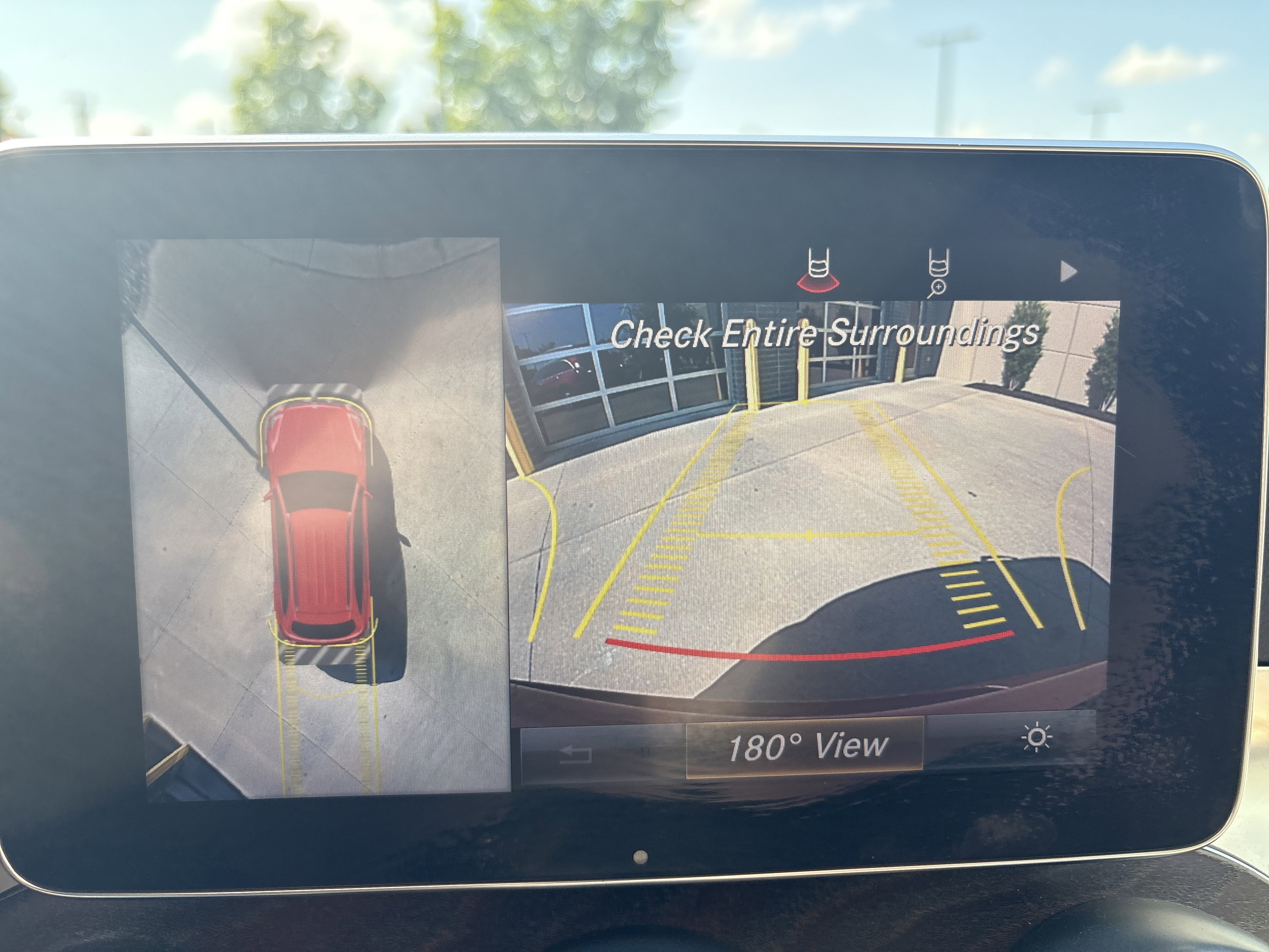 Used 2018 Mercedes-Benz GLC 300 4MATIC image 25