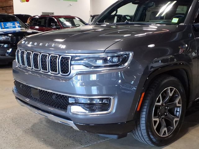 Certified 2024 Jeep Wagoneer L Series III w/ Flexible Seating Group AWD/4WD image 9