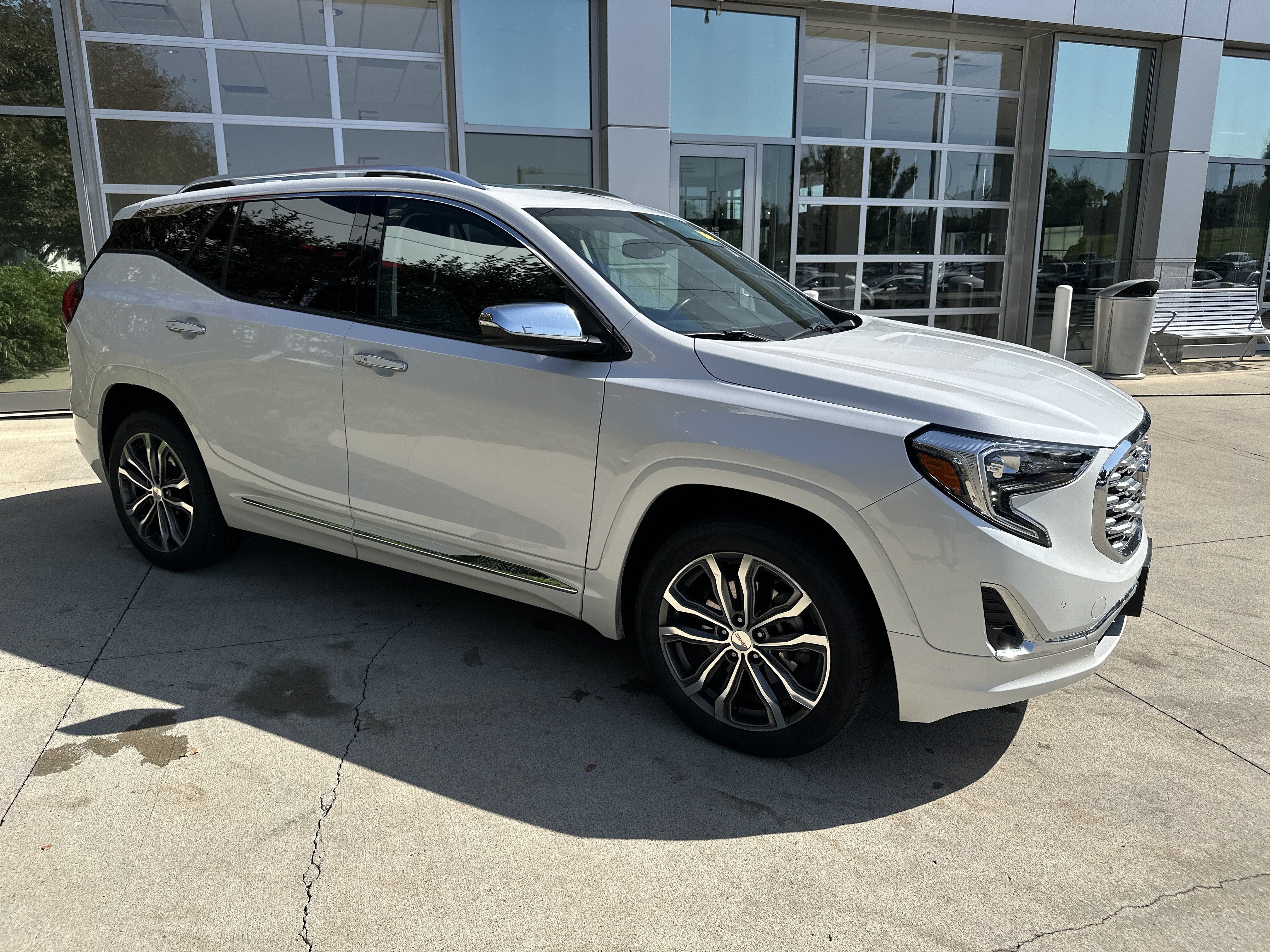 Used 2020 GMC Terrain Denali w/ LPO, Cargo Package AWD/4WD image 2