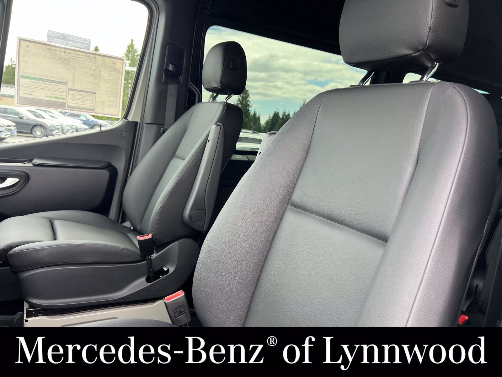 New 2026 Mercedes-Benz Sprinter 2500 image 18