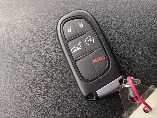 Used 2021 Jeep Cherokee Limited w/ Elite Package image 29