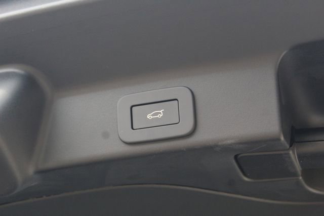 New 2026 Jaguar F-PACE R-Dynamic S image 13