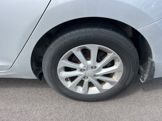 Used 2019 Hyundai Accent SEL FWD image 8