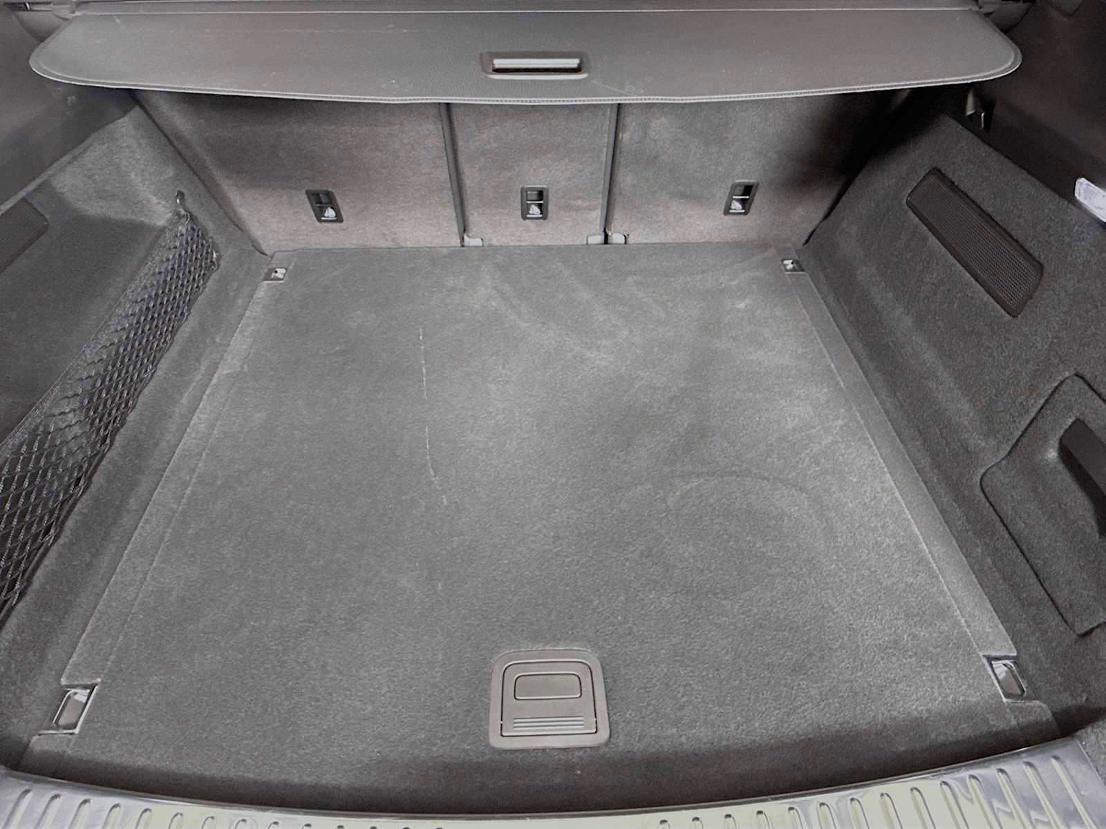 Certified 2025 Porsche Cayenne image 27