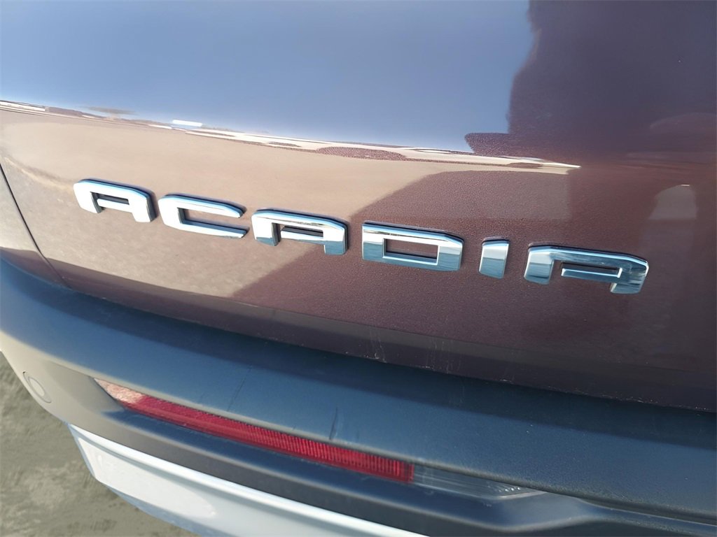 Used 2025 GMC Acadia Elevation image 25