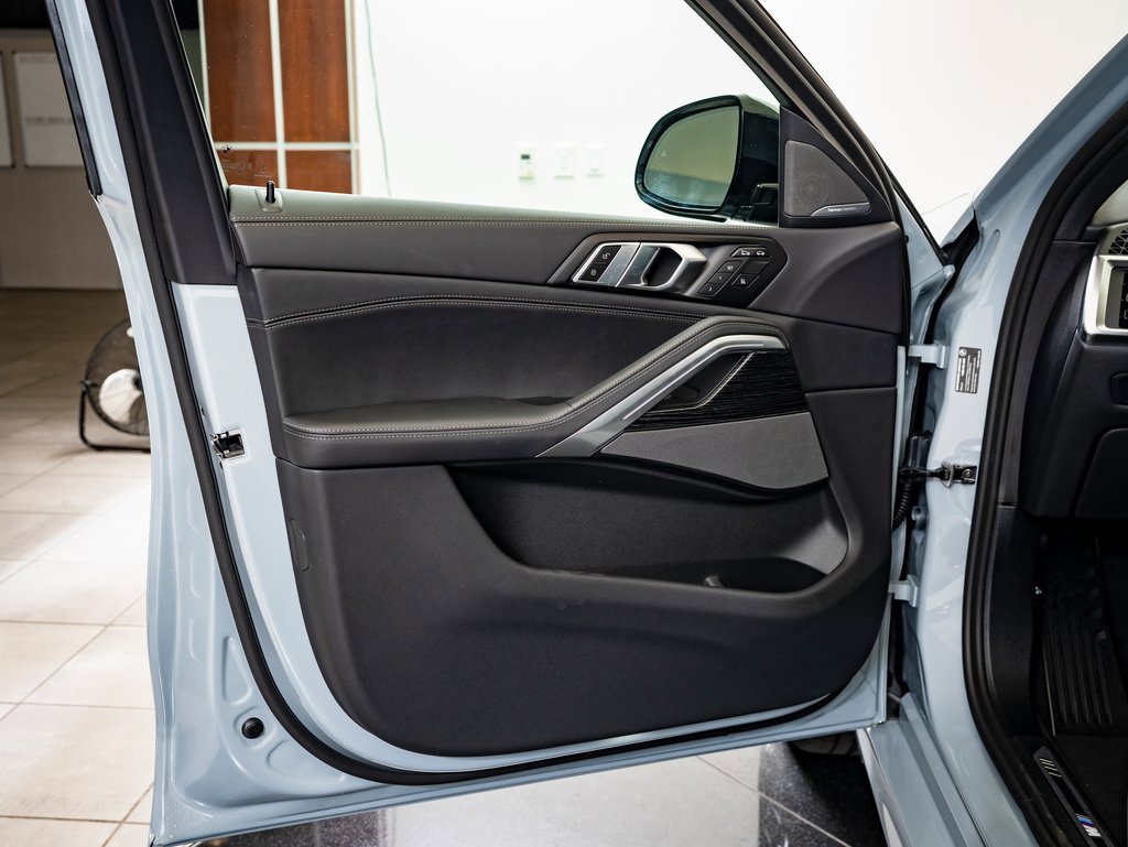New 2026 BMW X6 xDrive40i image 23