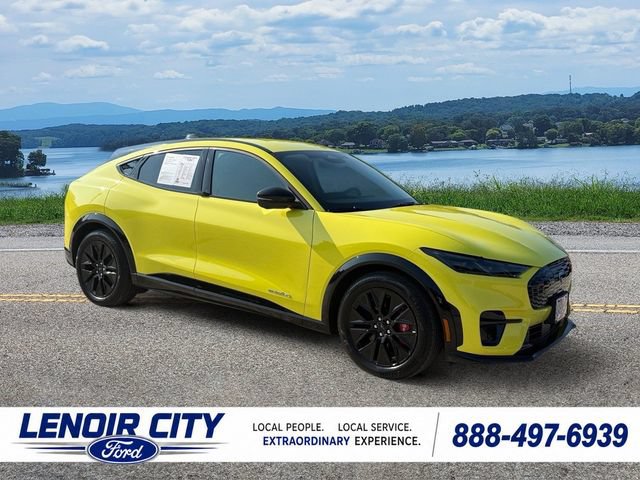 Certified 2025 Ford Mustang Mach-E Premium w/ Sport Appearance Package AWD/4WD image 1