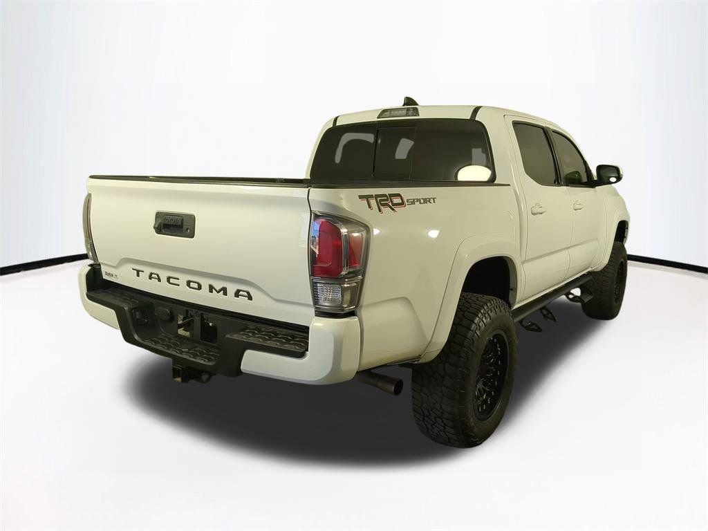 Used 2020 Toyota Tacoma TRD Sport image 5