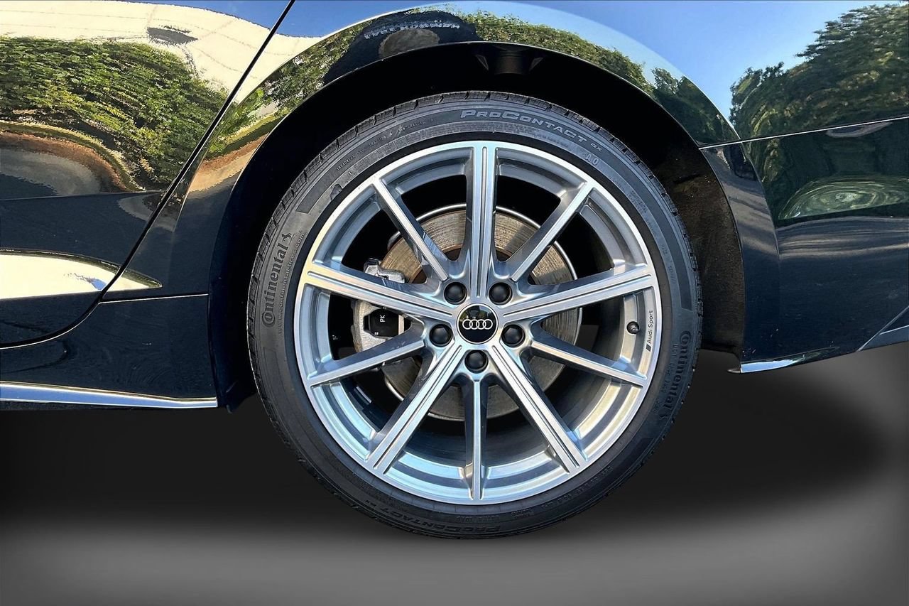 Used 2025 Audi A5 2.0T Premium Plus AWD/4WD image 35