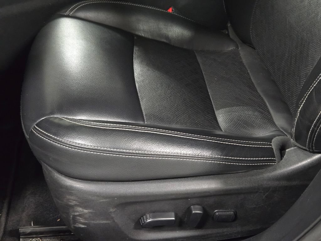Used 2023 Nissan Altima 2.5 SL FWD image 12