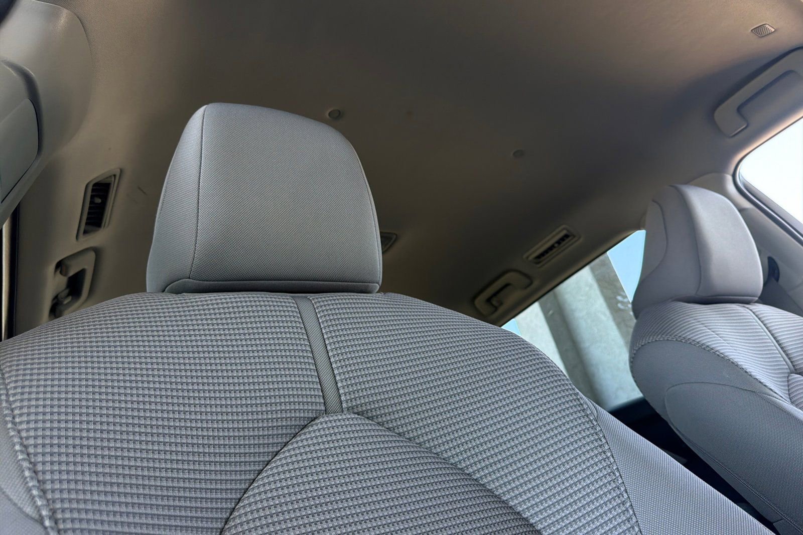 Used 2022 Toyota Highlander LE AWD/4WD image 20