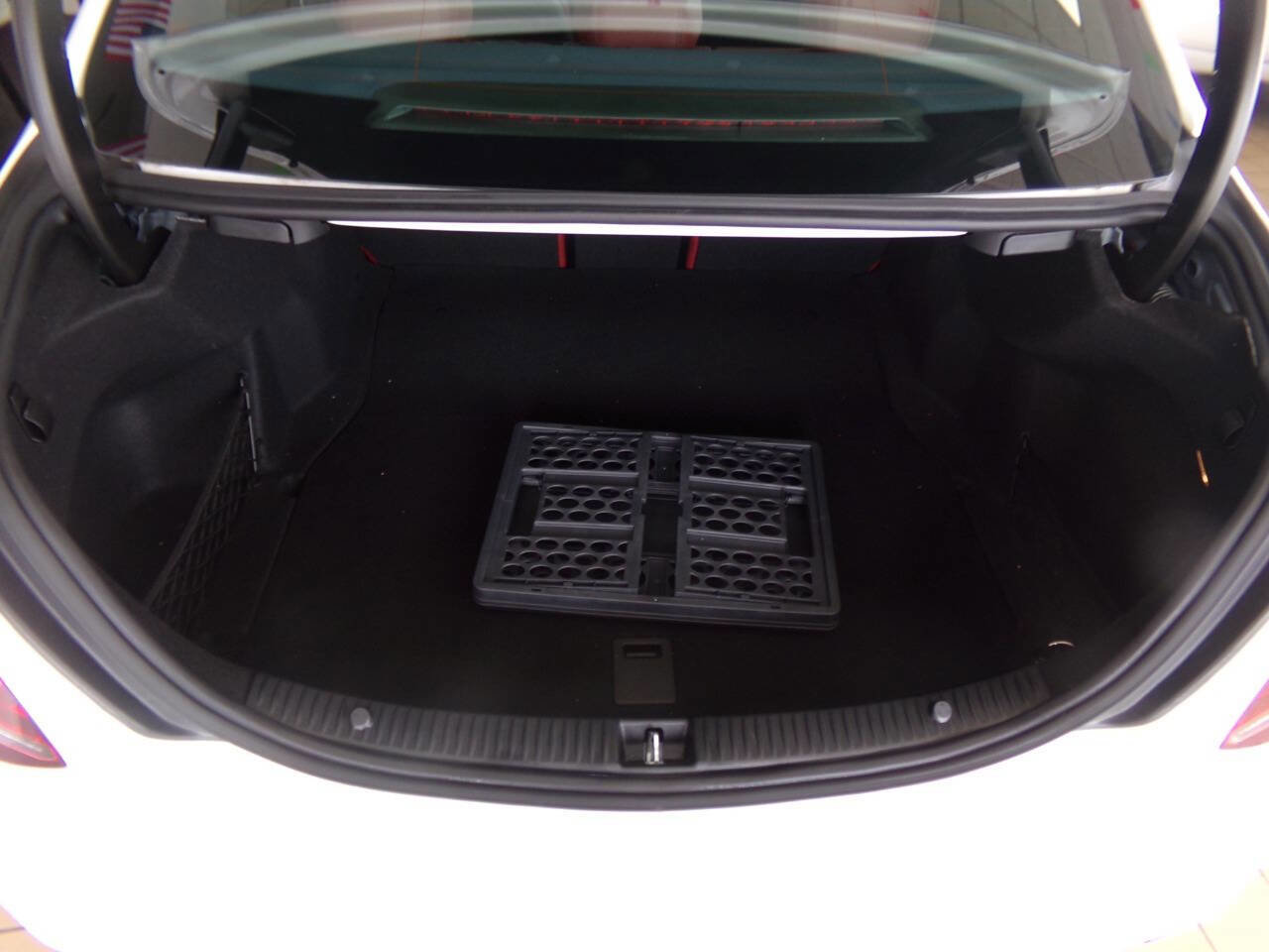 Used 2020 Mercedes-Benz C 300 Sedan w/ AMG Line image 18