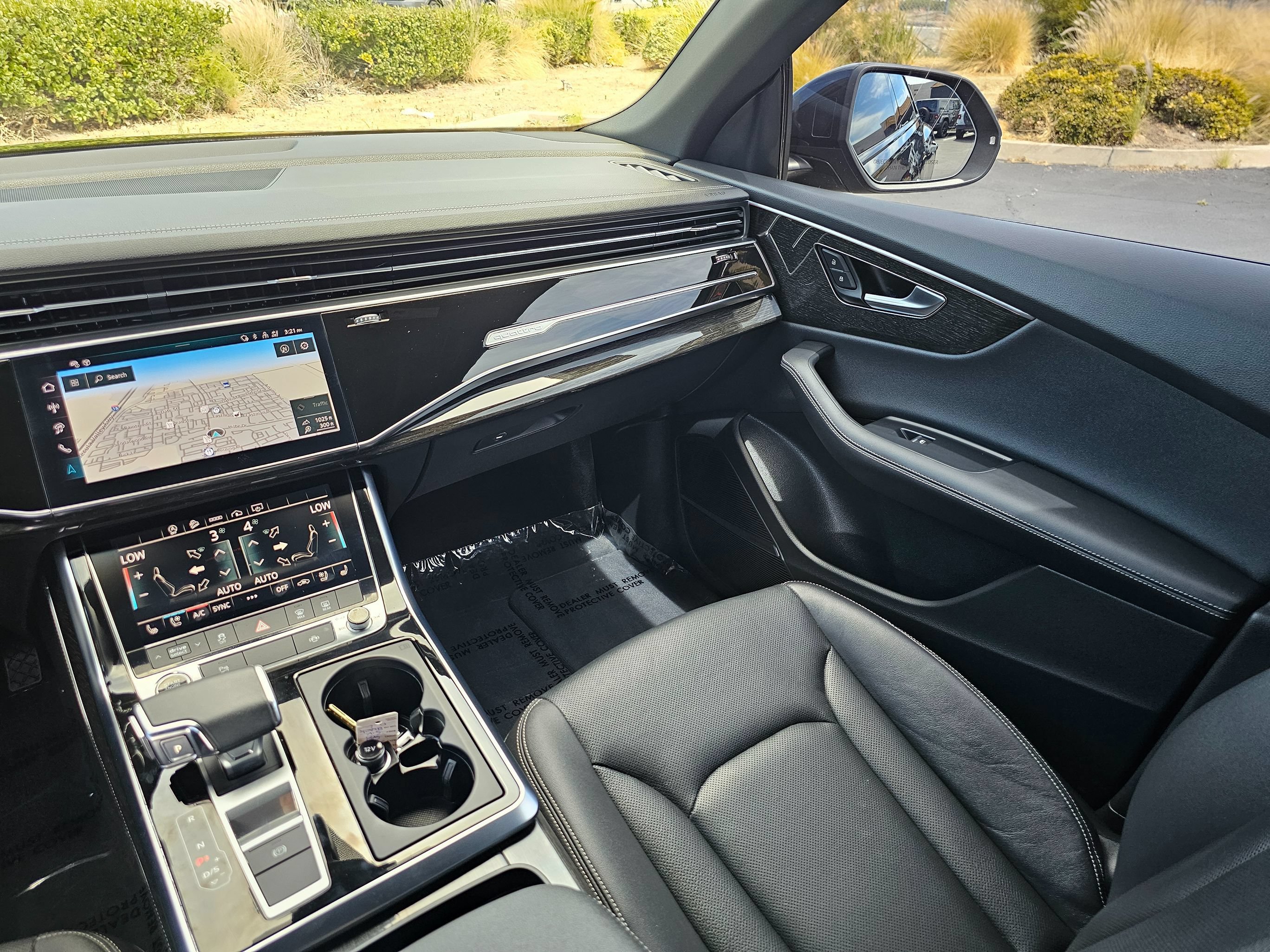 Used 2024 Audi Q8 Premium Plus w/ Premium Plus Package AWD/4WD image 34