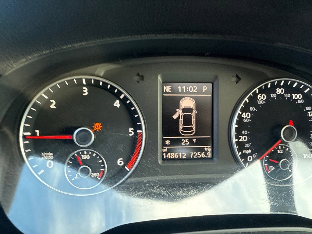 Used 2015 Volkswagen Passat TDI SE image 15