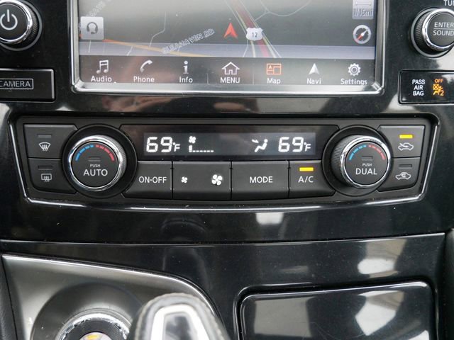 Used 2017 Nissan Maxima Platinum image 20