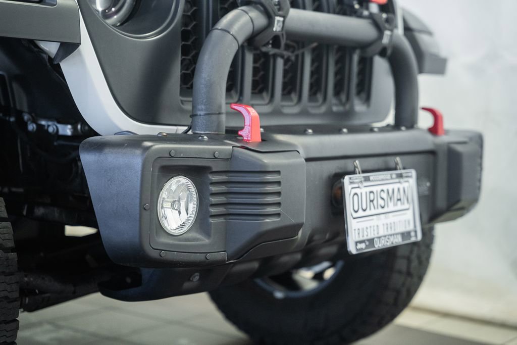 Used 2022 Jeep Gladiator Rubicon w/ Trailer Tow Package AWD/4WD image 17