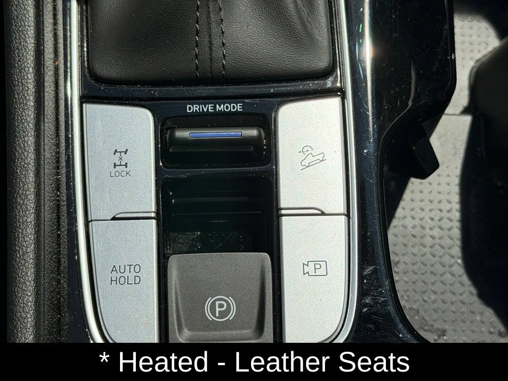 Certified 2025 Hyundai Santa Cruz Limited AWD/4WD image 28