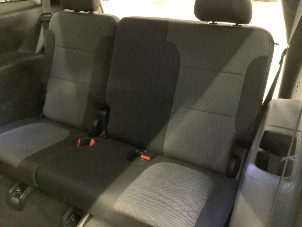 Used 2019 Chevrolet Traverse LT FWD image 16