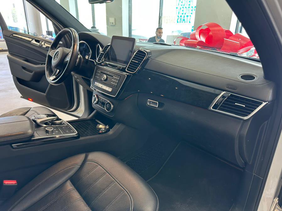 Used 2017 Mercedes-Benz GLS 450 4MATIC image 36