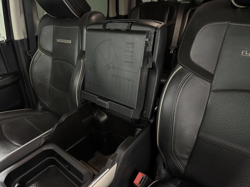 Used 2023 RAM 4500 Laramie AWD/4WD image 36