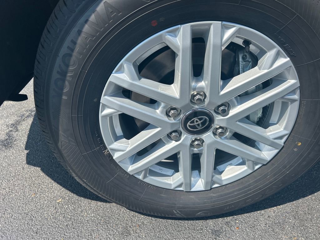 New 2026 Toyota Tundra SR5 image 9