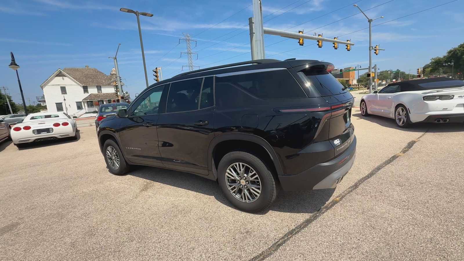 Certified 2025 Chevrolet Traverse LT w/ Driver Confidence Package AWD/4WD image 6