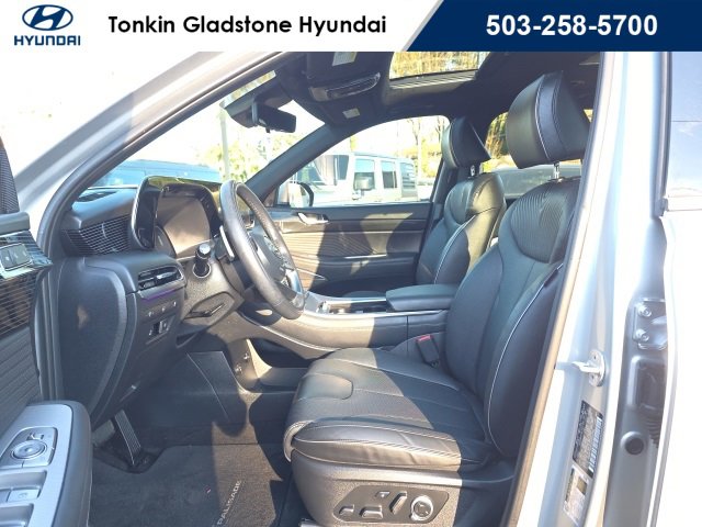 Used 2024 Hyundai Palisade Calligraphy image 9